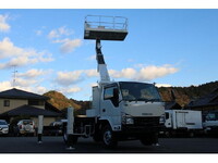 いすゞエルフ高所作業車小型（2t・3t）[写真04]