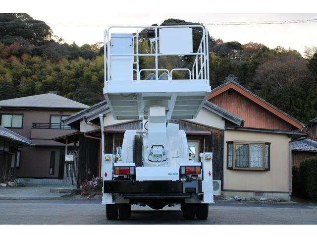 いすゞエルフ高所作業車小型（2t・3t）[写真04]