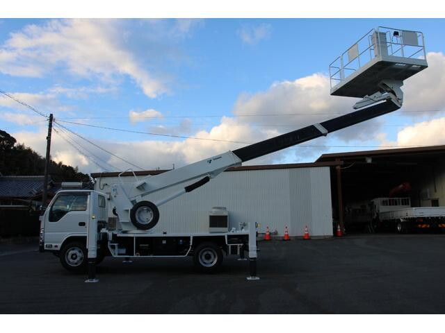 いすゞエルフ高所作業車小型（2t・3t）[写真06]