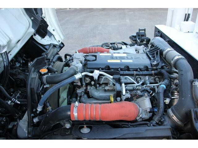 いすゞエルフ高所作業車小型（2t・3t）[写真09]