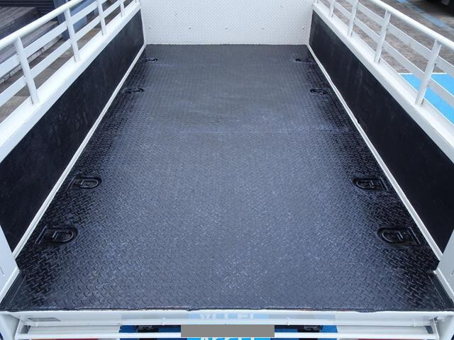 日野デュトロ平ボディ小型（2t・3t）[写真15]