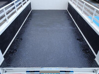 日野デュトロ平ボディ小型（2t・3t）[写真16]