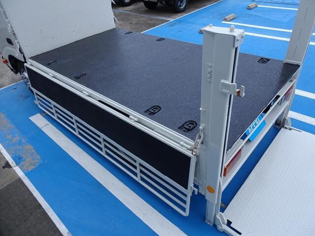 日野デュトロ平ボディ小型（2t・3t）[写真22]