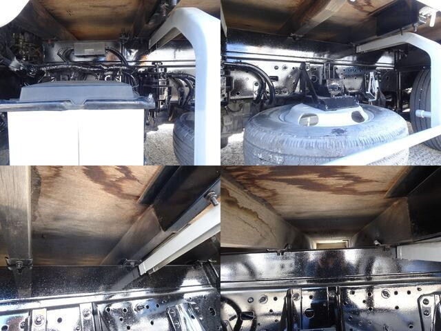 日野デュトロ平ボディ小型（2t・3t）[写真25]