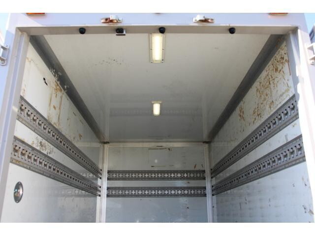 日産アトラスパネルバン小型（2t・3t）[写真12]