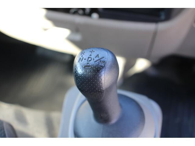 日産アトラスパネルバン小型（2t・3t）[写真32]