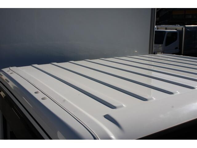 日産アトラスパネルバン小型（2t・3t）[写真09]