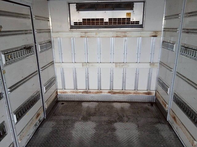 日野デュトロ冷凍車（冷蔵車）小型（2t・3t）[写真33]