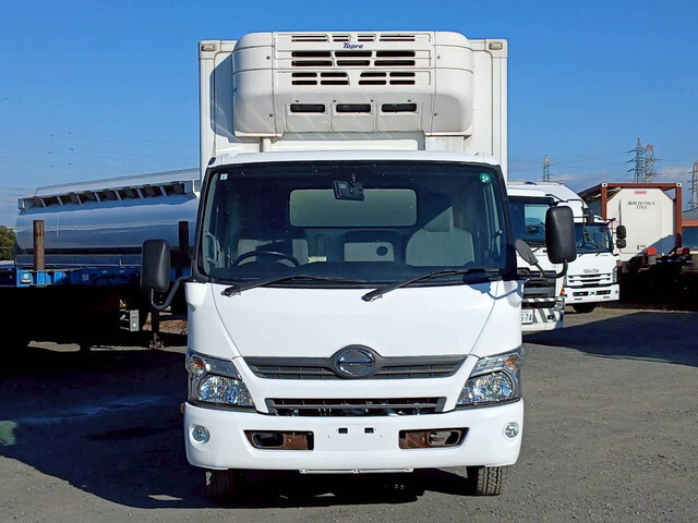 日野デュトロ冷凍車（冷蔵車）小型（2t・3t）[写真05]