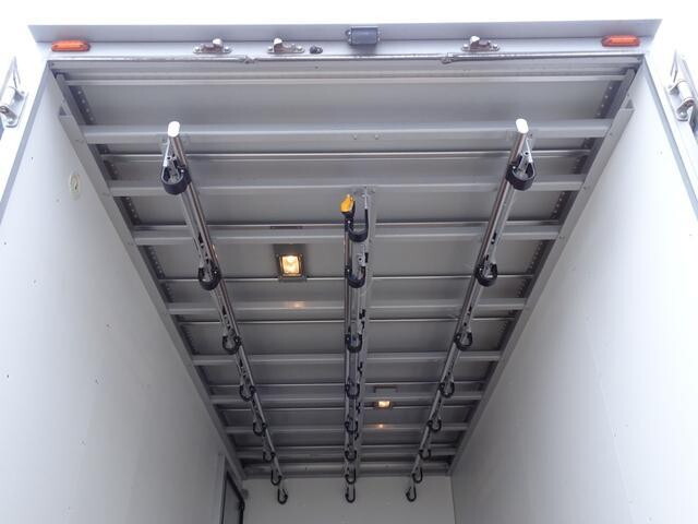 いすゞエルフパネルバン小型（2t・3t）[写真13]