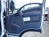 いすゞエルフパネルバン小型（2t・3t）[写真27]