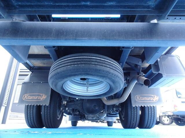 いすゞエルフパネルバン小型（2t・3t）[写真37]