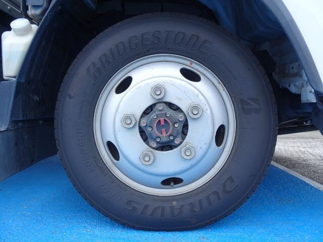 いすゞエルフパネルバン小型（2t・3t）[写真39]