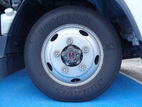 いすゞエルフパネルバン小型（2t・3t）[写真40]