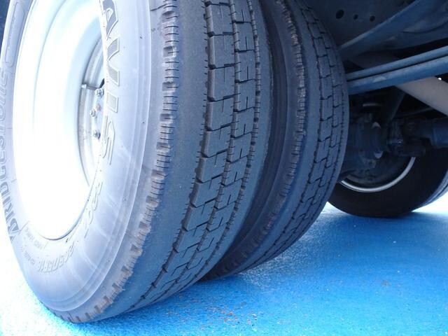 いすゞエルフパネルバン小型（2t・3t）[写真40]