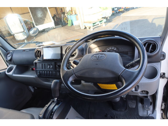 トヨタトヨエースダブルキャブ（Wキャブ）小型（2t・3t）[写真33]