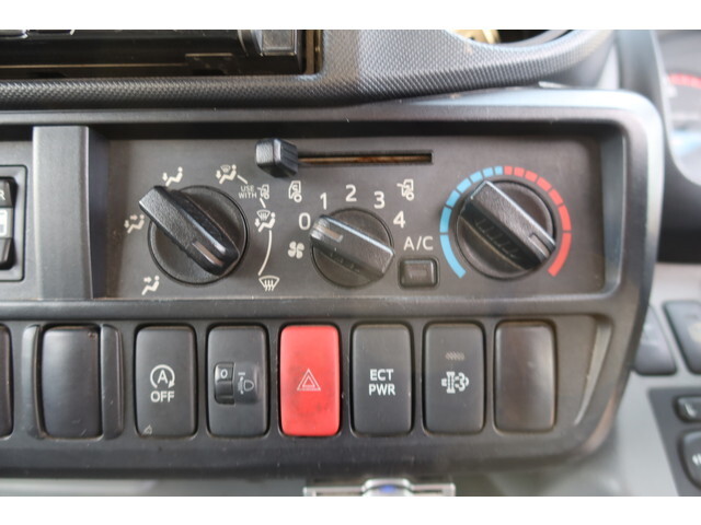 トヨタトヨエースダブルキャブ（Wキャブ）小型（2t・3t）[写真38]