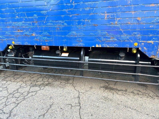 三菱ふそうスーパーグレートスクラップ運搬車大型（10t）[写真12]