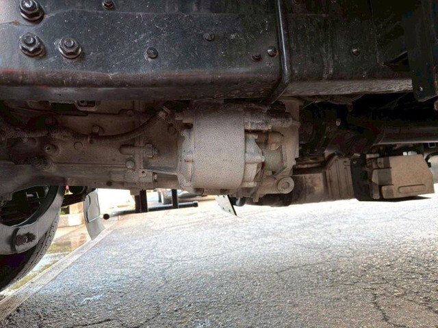 三菱ふそうスーパーグレートスクラップ運搬車大型（10t）[写真13]