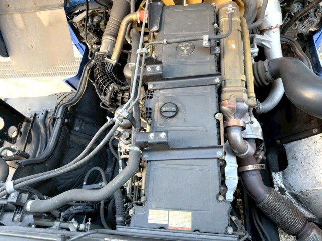 三菱ふそうスーパーグレートスクラップ運搬車大型（10t）[写真18]