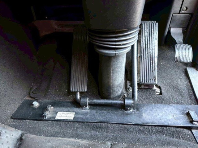 三菱ふそうスーパーグレートスクラップ運搬車大型（10t）[写真20]