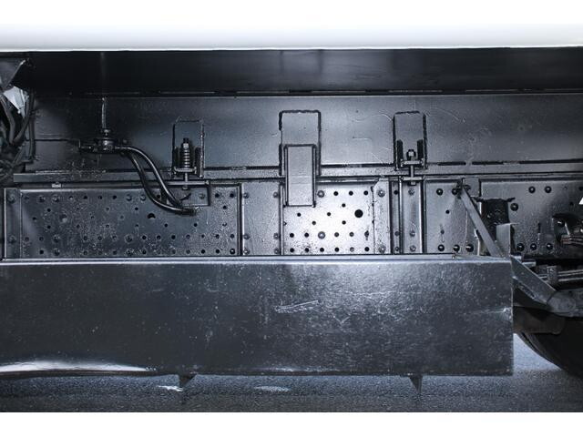 いすゞエルフパッカー車（塵芥車）小型（2t・3t）[写真21]