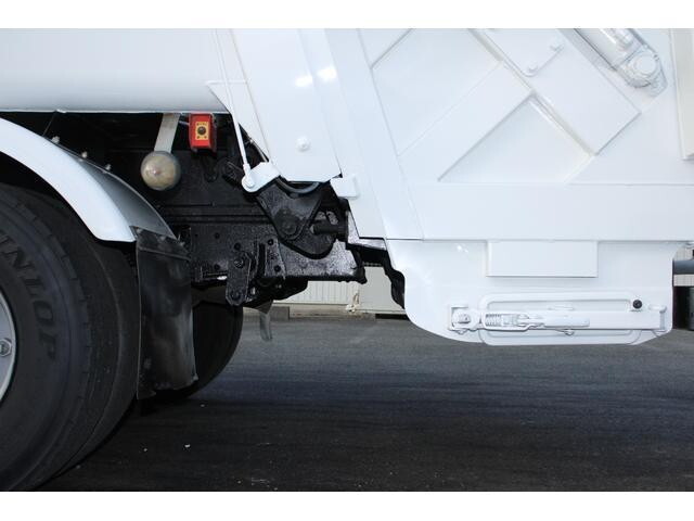 いすゞエルフパッカー車（塵芥車）小型（2t・3t）[写真22]