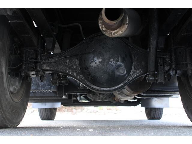 いすゞエルフパッカー車（塵芥車）小型（2t・3t）[写真23]