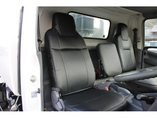 いすゞエルフパッカー車（塵芥車）小型（2t・3t）[写真38]