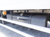 いすゞフォワード冷凍車（冷蔵車）中型（4t）[写真18]