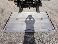 いすゞフォワード冷凍車（冷蔵車）中型（4t）[写真10]