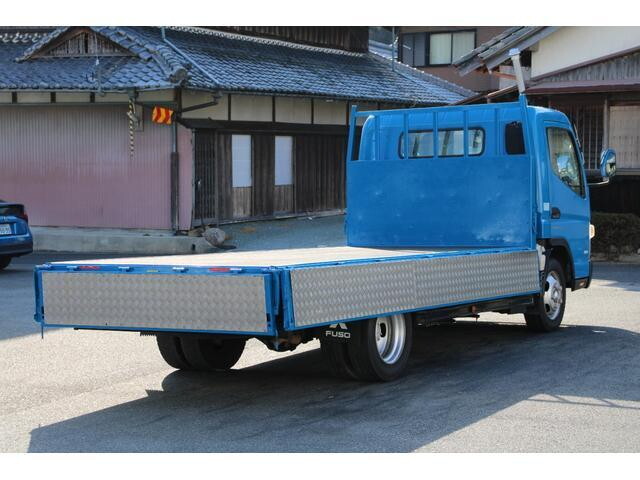 三菱ふそうキャンター平ボディ小型（2t・3t）[写真13]
