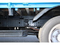 三菱ふそうキャンター平ボディ小型（2t・3t）[写真20]