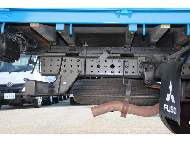 三菱ふそうキャンター平ボディ小型（2t・3t）[写真21]