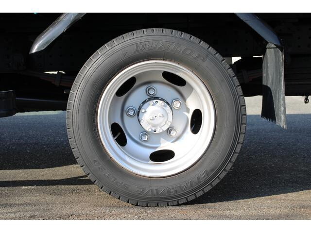 三菱ふそうキャンター平ボディ小型（2t・3t）[写真26]