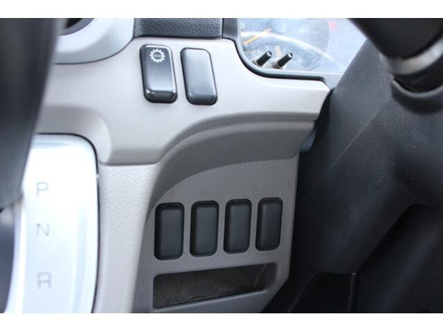 三菱ふそうキャンター平ボディ小型（2t・3t）[写真32]