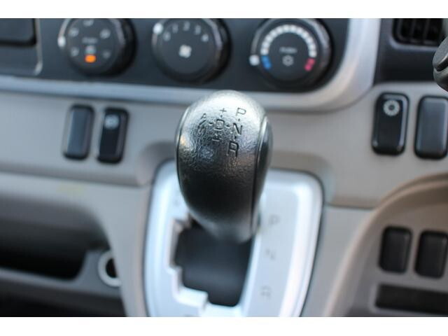 三菱ふそうキャンター平ボディ小型（2t・3t）[写真33]