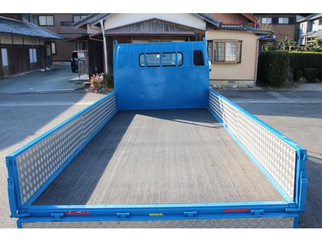 三菱ふそうキャンター平ボディ小型（2t・3t）[写真08]