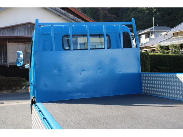 三菱ふそうキャンター平ボディ小型（2t・3t）[写真09]