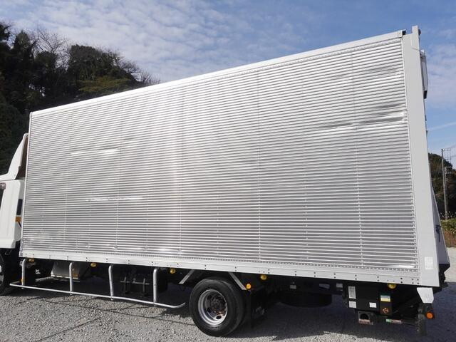 いすゞフォワードアルミバン中型（4t）[写真06]