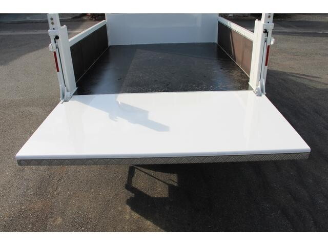 日野デュトロダブルキャブ（Wキャブ）小型（2t・3t）[写真19]