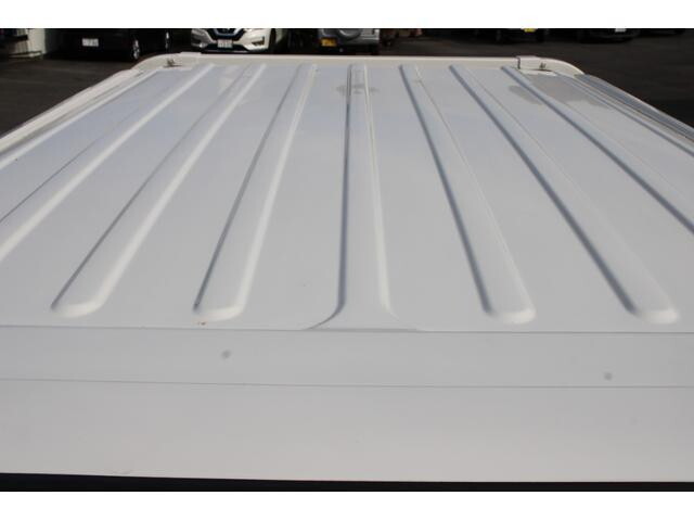 日野デュトロダブルキャブ（Wキャブ）小型（2t・3t）[写真07]