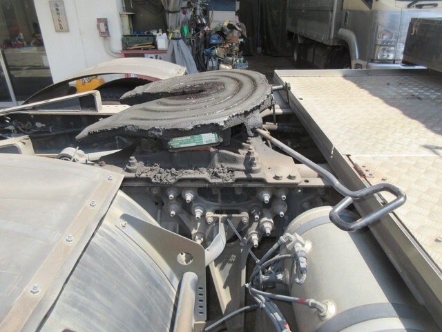 日産クオントレーラーヘッド（トラクターヘッド）大型（10t）[写真13]