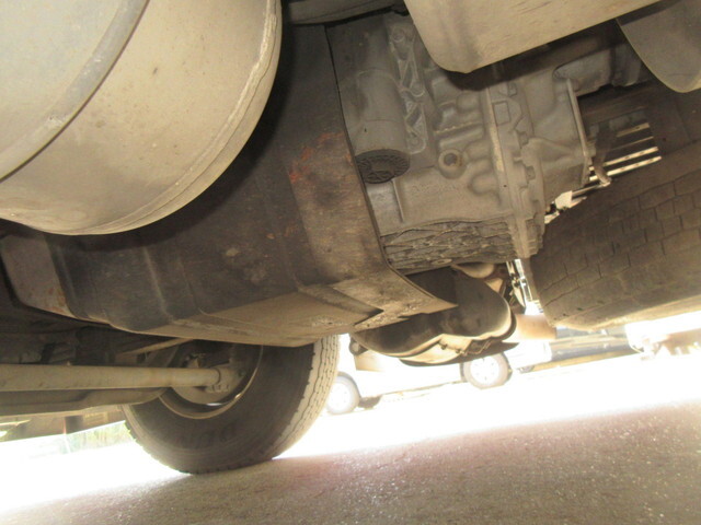 日産クオントレーラーヘッド（トラクターヘッド）大型（10t）[写真16]