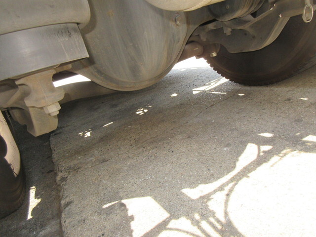 日産クオントレーラーヘッド（トラクターヘッド）大型（10t）[写真19]