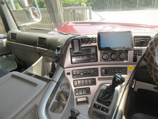 日産クオントレーラーヘッド（トラクターヘッド）大型（10t）[写真23]