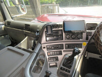 日産クオントレーラーヘッド（トラクターヘッド）大型（10t）[写真24]