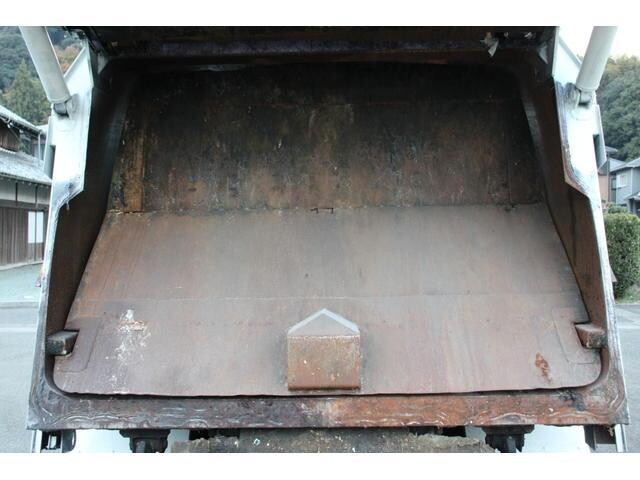 日野デュトロパッカー車（塵芥車）小型（2t・3t）[写真24]