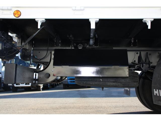 日野レンジャー平ボディ中型（4t）[写真16]