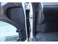 日野レンジャー平ボディ中型（4t）[写真34]